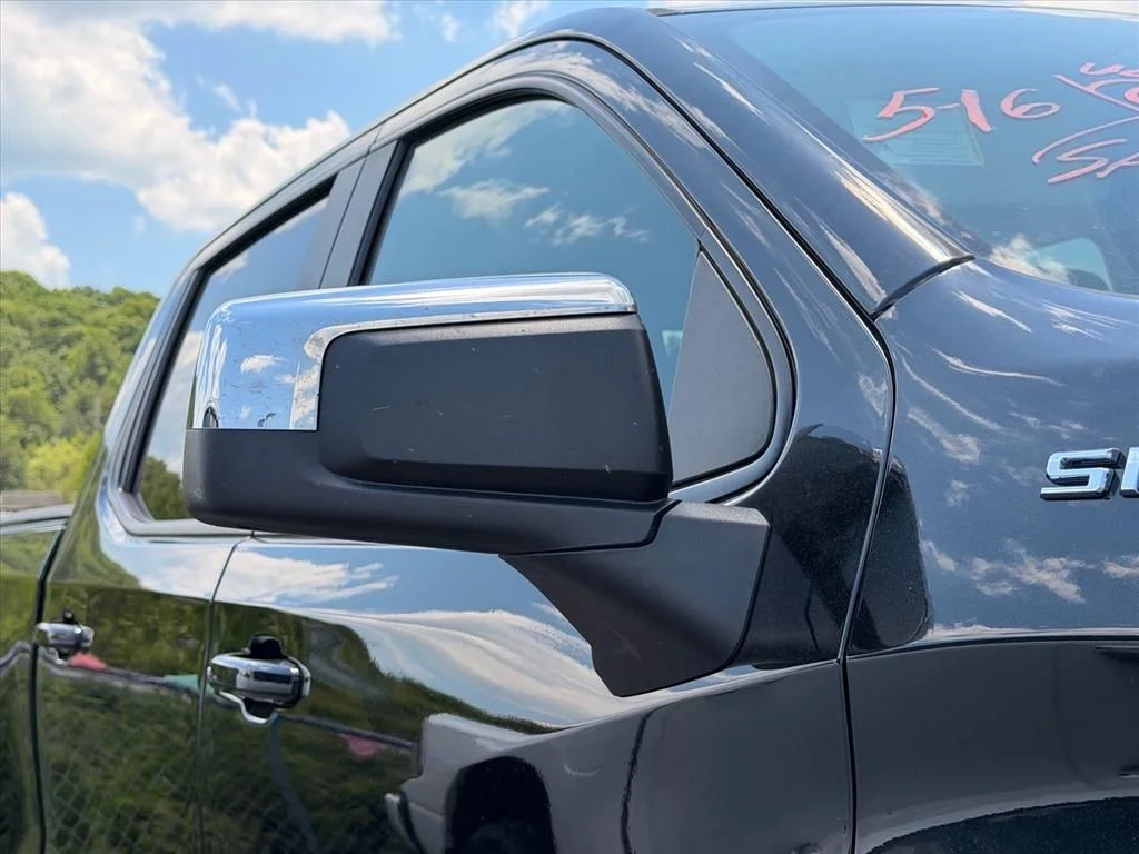 Used 2022 Black Chevrolet LT image 22