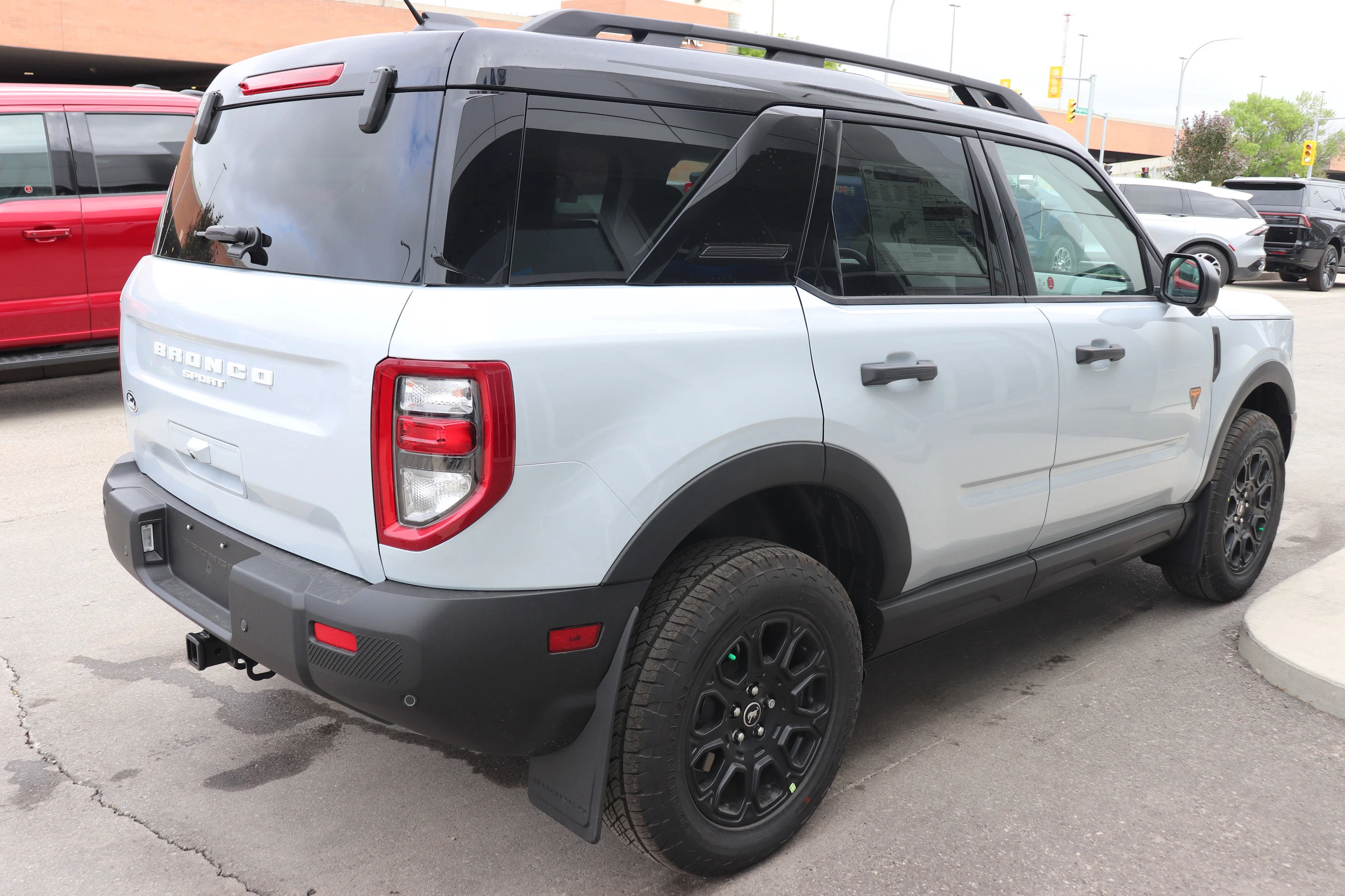 New 2026 SPACE WHITE METALLIC Ford Badlands image 4