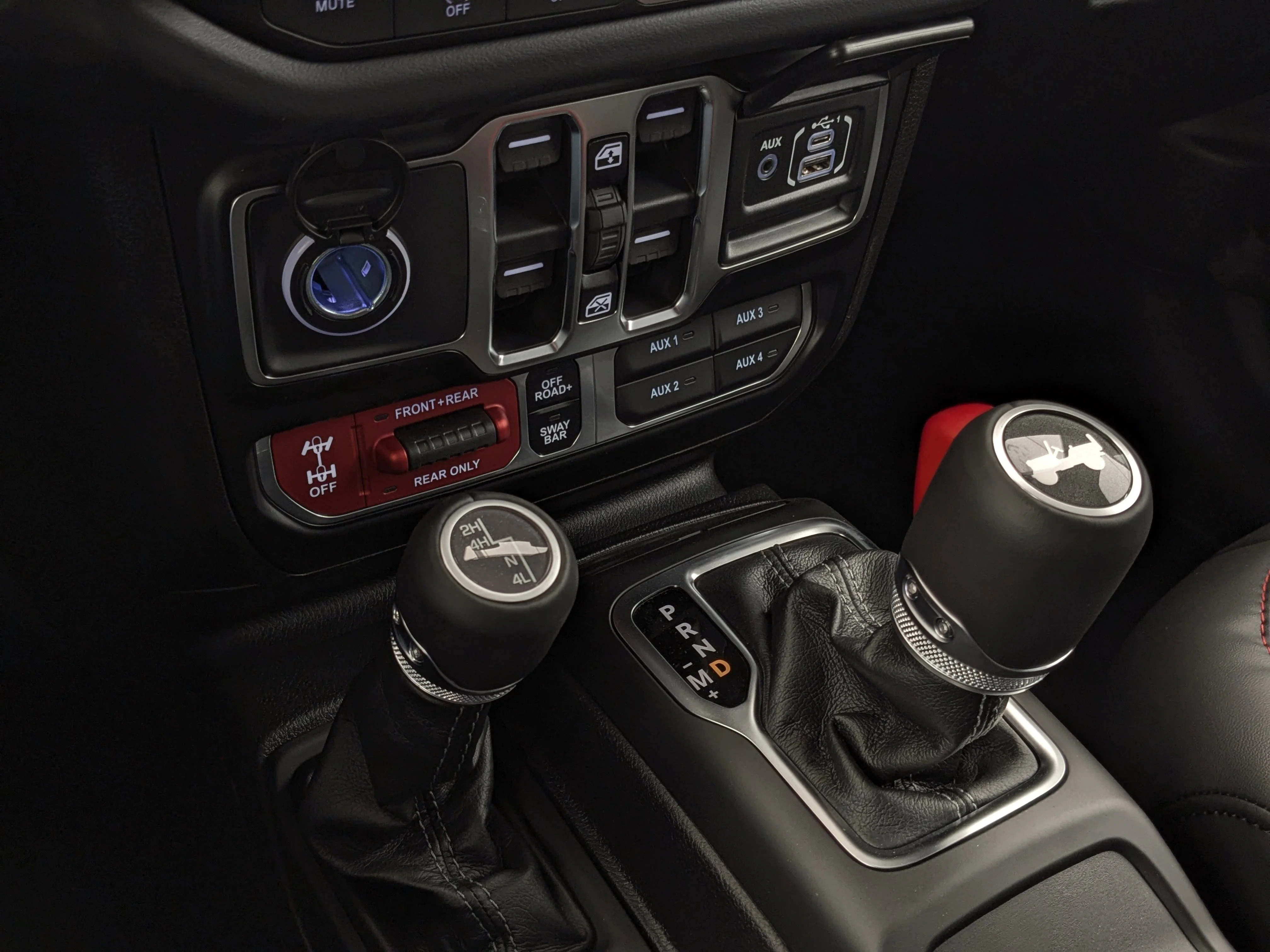 New 2026 Black Jeep Rubicon - - 3.6L V6 - Nappa Leather - 3-Pc Hardtop - Steel Perf Hood - Safety & Conv Grps & More! image 18