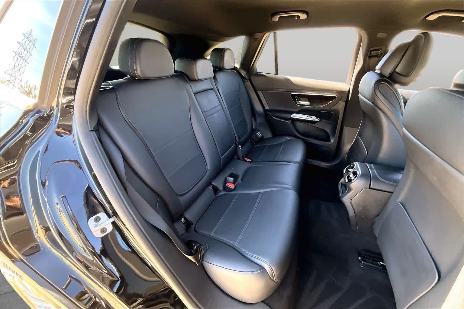Used 2024 Black Mercedes-Benz GLC 300 image 19