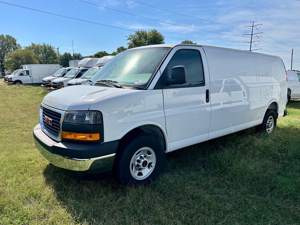 2026 GMC Savana Cargo Work Van - Photo 7