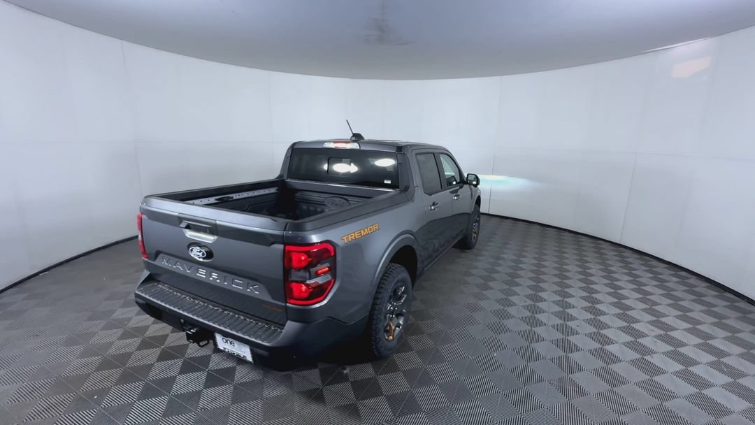 New 2026 Carbonized Gray Metallic Ford Tremor image 8