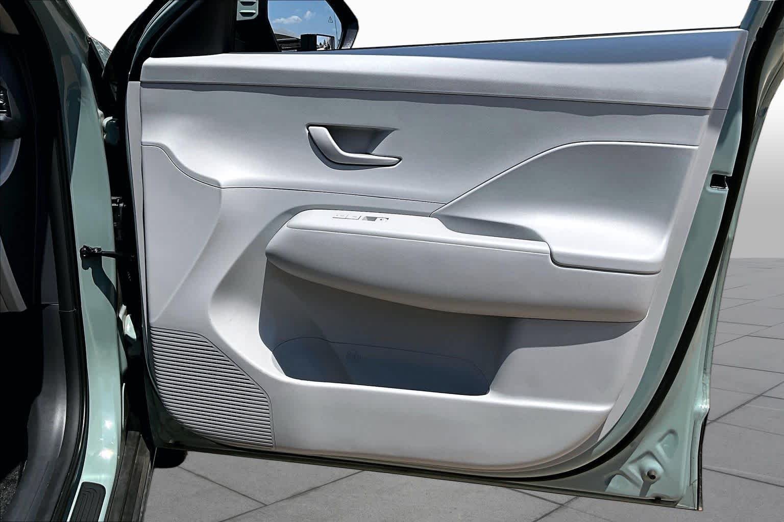 Used 2025 Mirage Green Hyundai SEL image 24