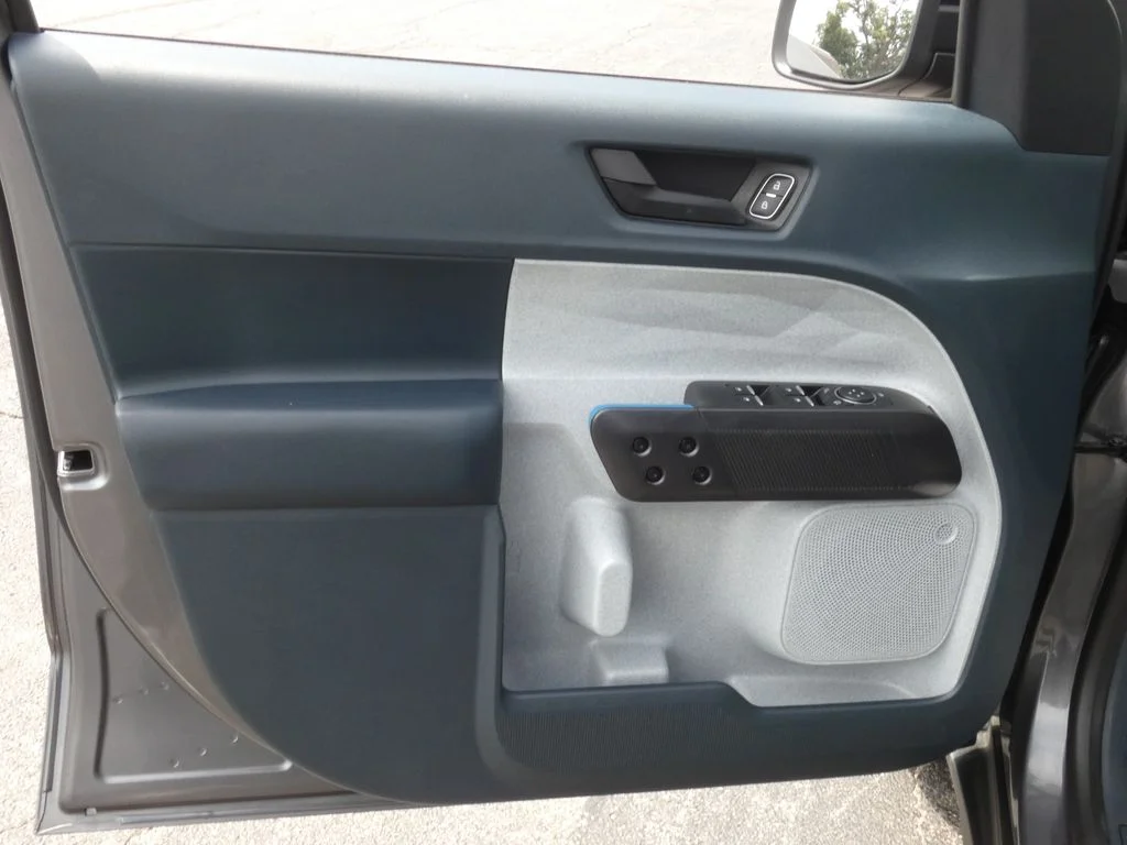Used 2026 Gray Ford XLT image 9