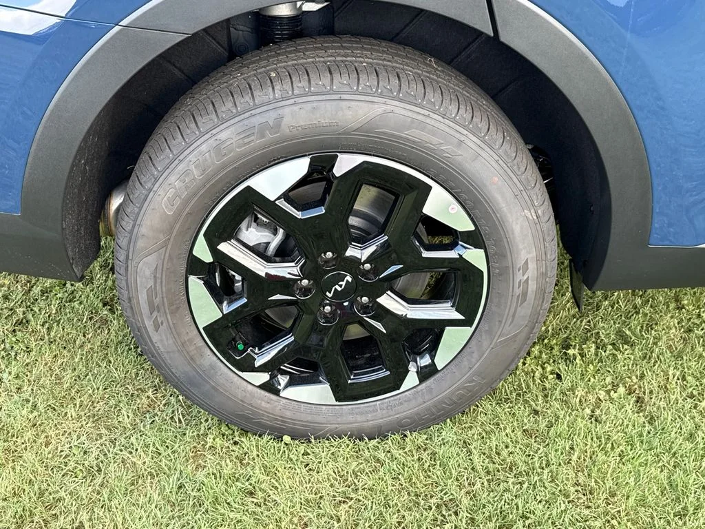Certified Used 2025 Black Kia S image 17