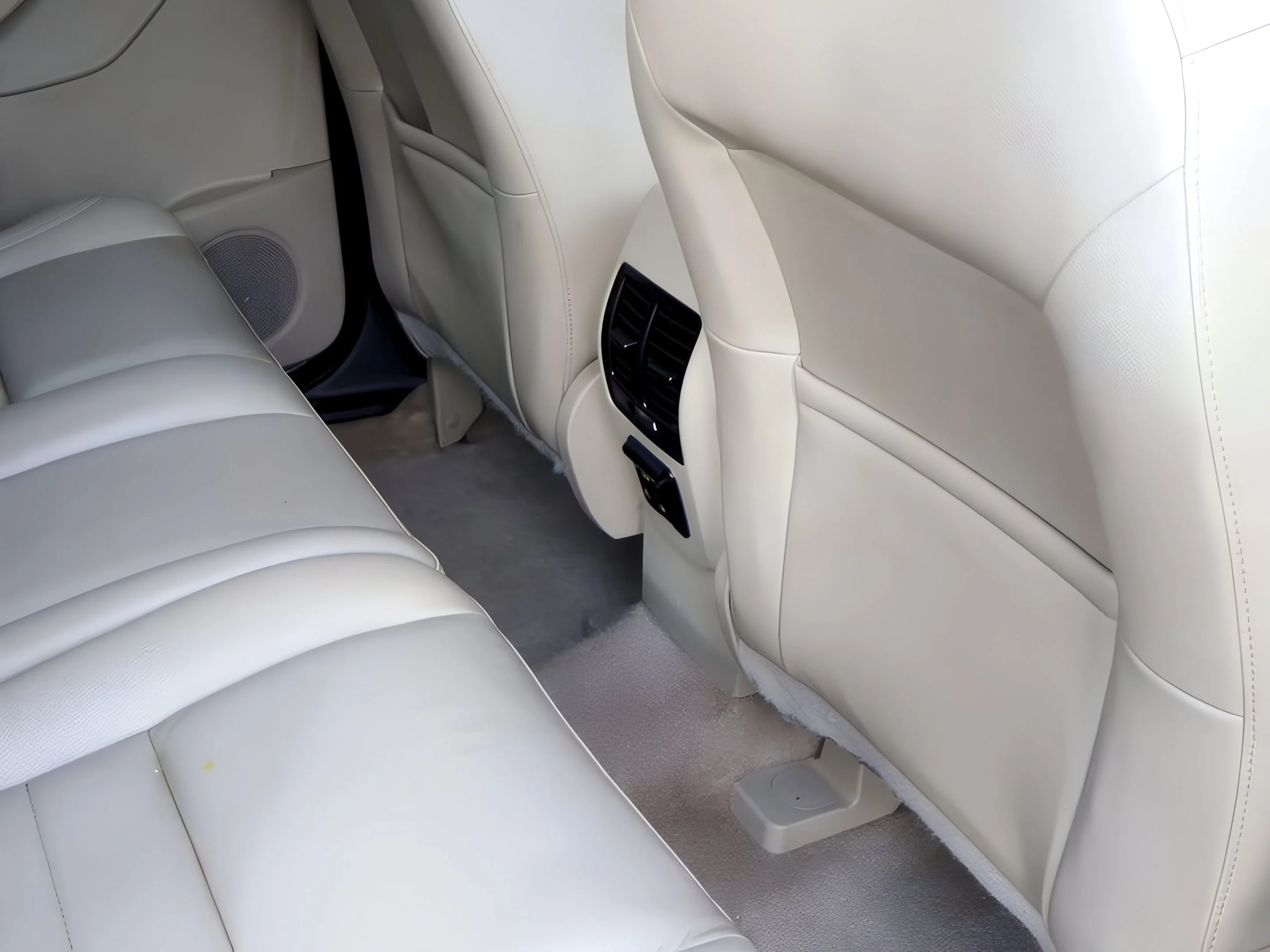 2024 Ford Escape Platinum - Photo 27