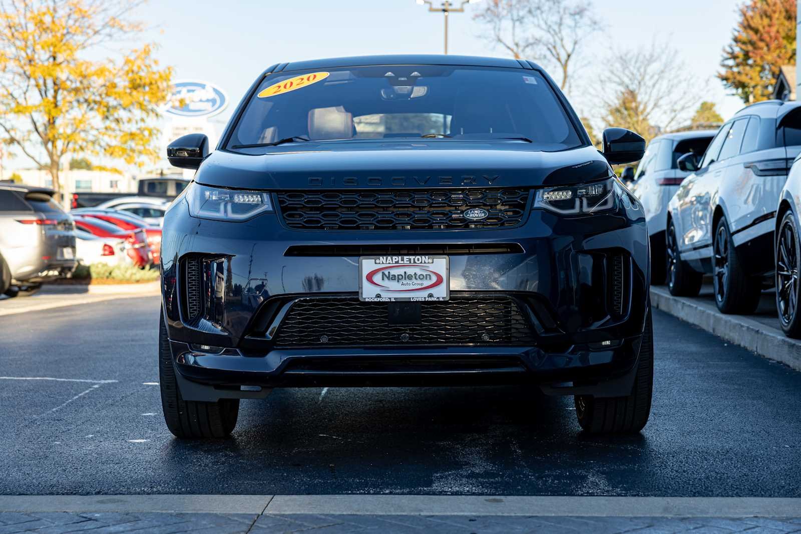 Used 2020 Portofino Blue Metallic Land Rover SE R-Dynamic image 2