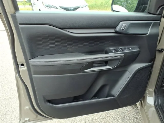 New 2026 Marsh Gray Ford XLT image 32