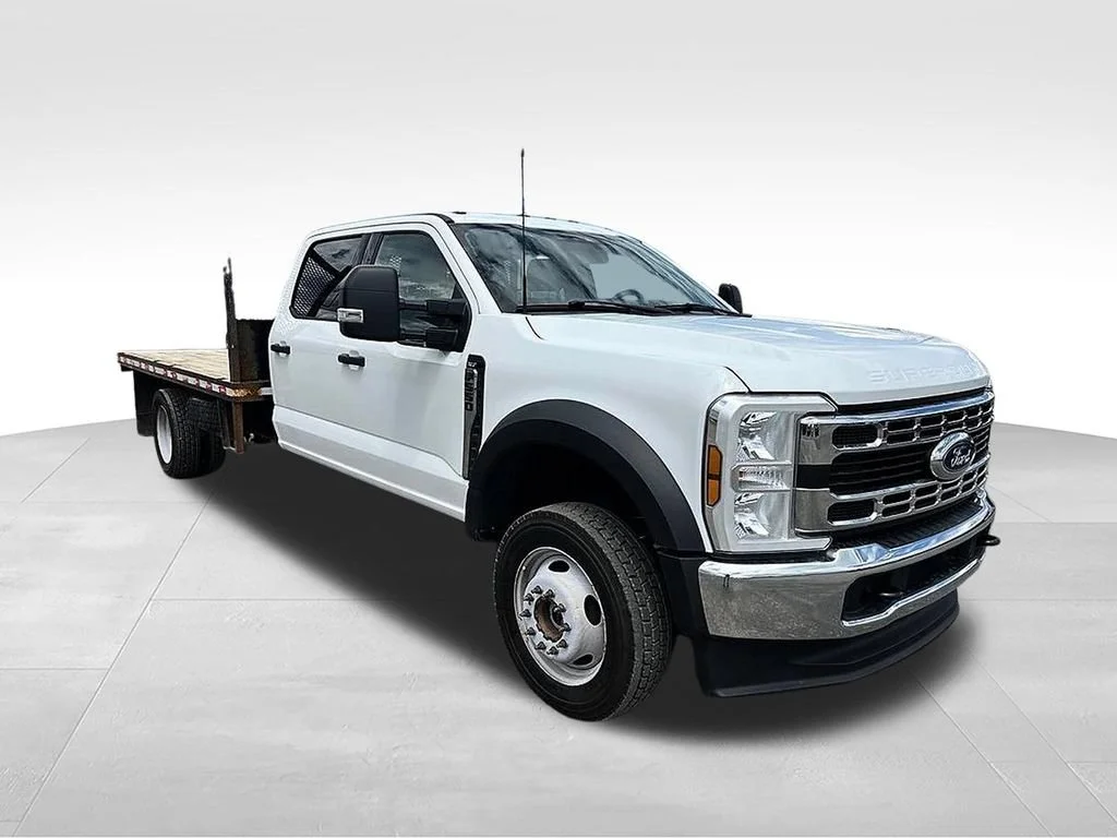 Used 2024 White Ford XL image 3