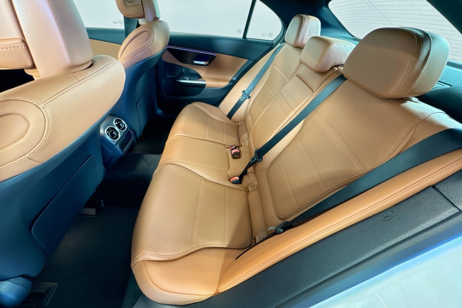 New 2026 Polar White Mercedes-Benz C 300 image 21