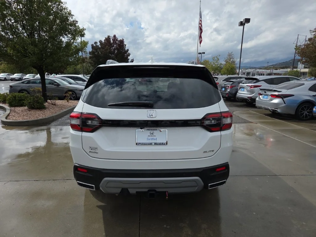 Certified Used 2024 Platinum White Pearl Honda AWD ELITE image 47
