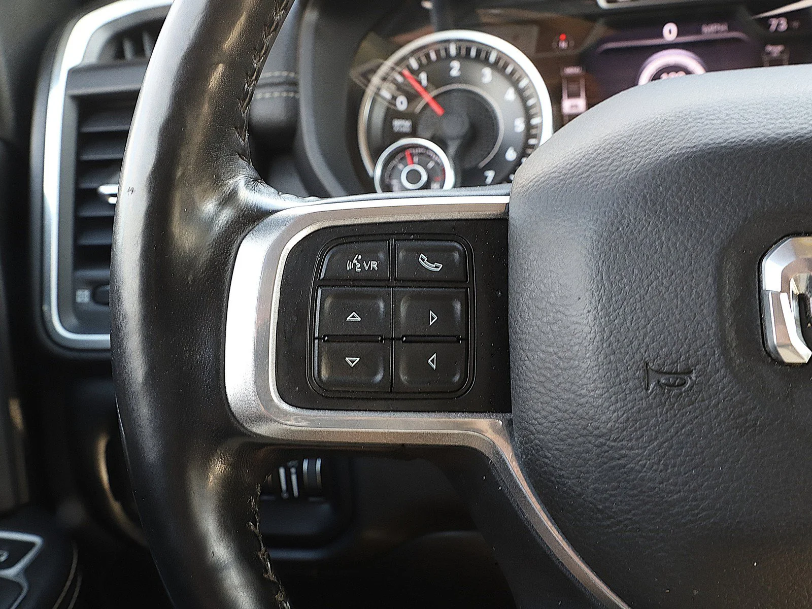 Used 2019 Delmonico Red Pearlcoat Ram Laramie image 23
