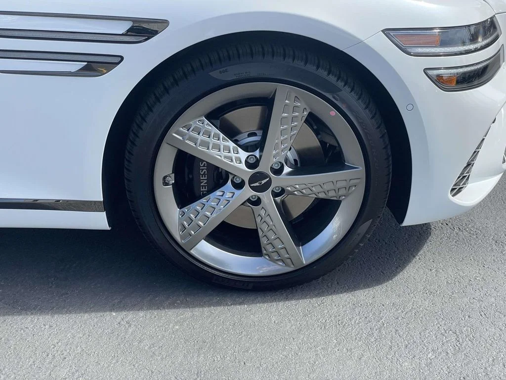 New 2026 White Genesis 3.5T image 29