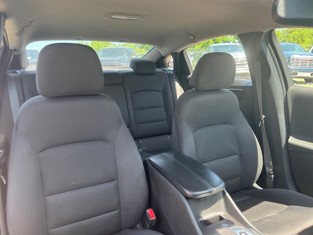 Used 2022 Mineral Gray Metallic Chevrolet LT image 36