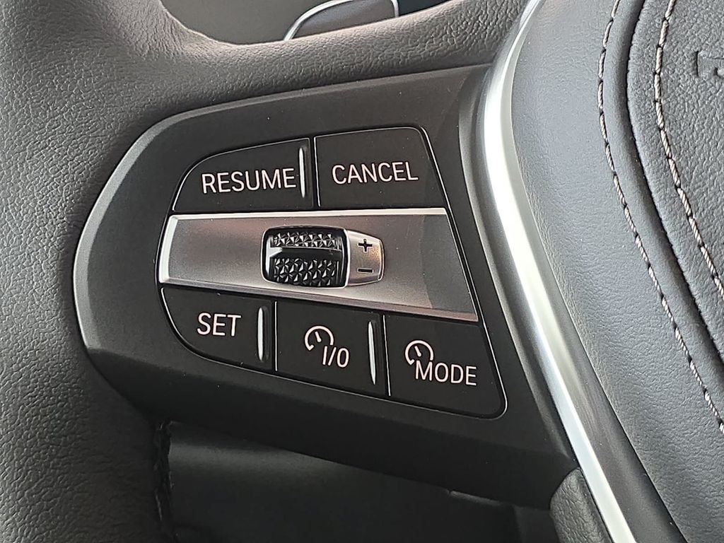2026 BMW X5 50e - Photo 10