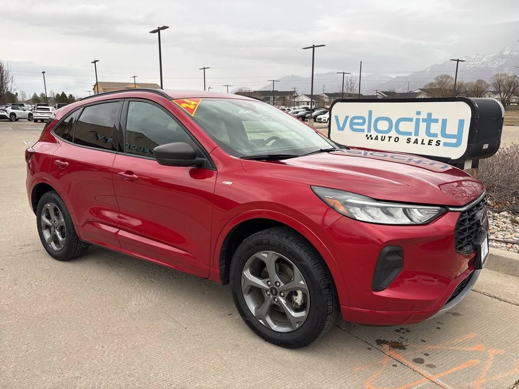 2024 Ford Escape ST-Line AWD's photo