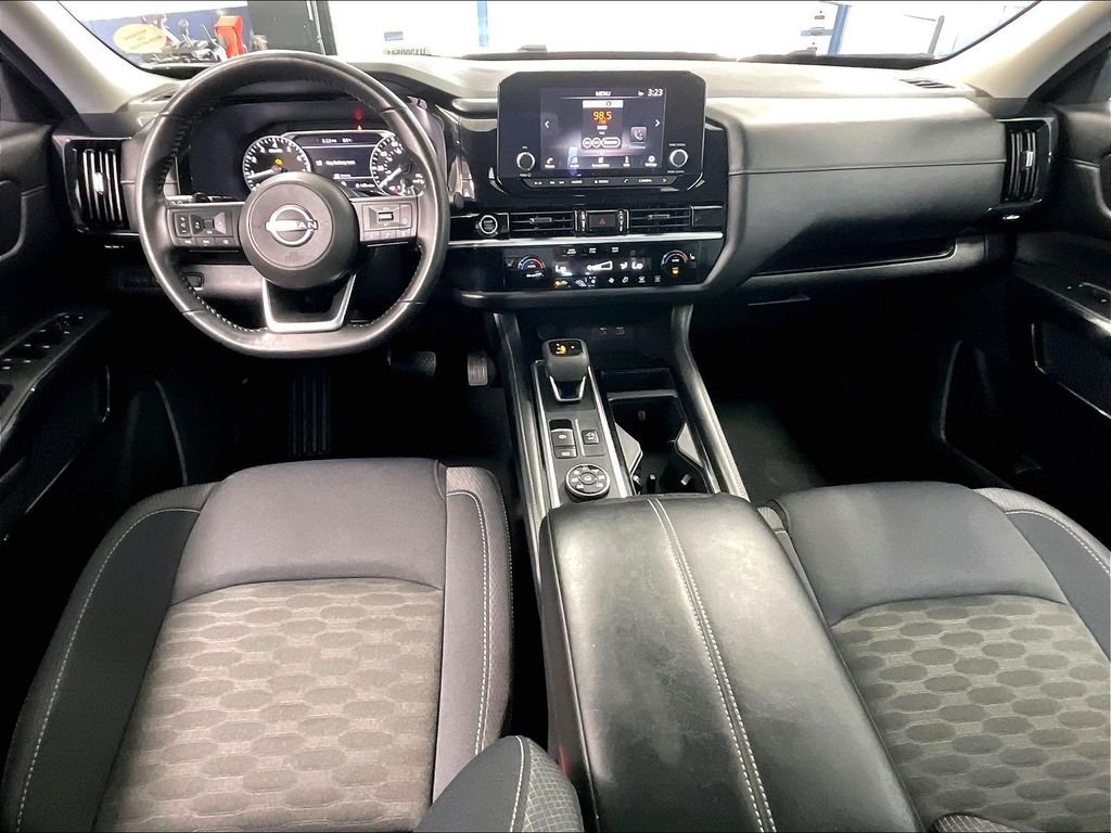Used 2024 White Nissan SV image 22