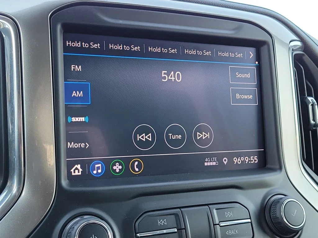 Used 2021 Silver Chevrolet RST image 20