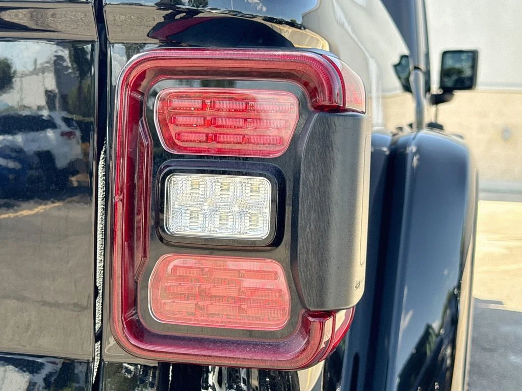 Used 2023 Black Jeep Rubicon image 32