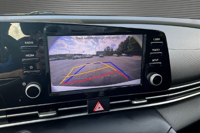 2021 Hyundai Elantra SEL - Photo 16