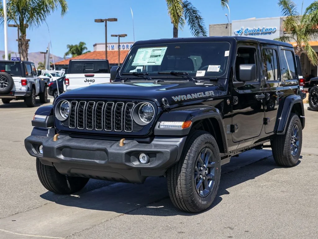 New 2026 Black Clear-Coat Exterior Paint Jeep  image 8