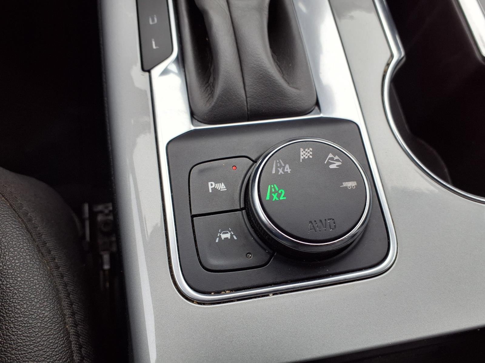 Used 2021 SILVER ICE METALLIC Chevrolet LT image 12