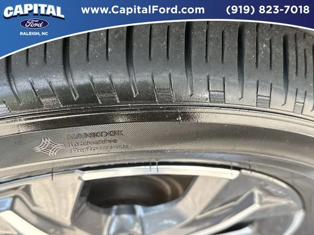 Used 2024 White Honda EX-L image 14
