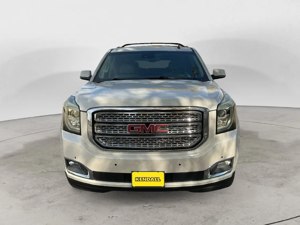 Used 2015 WHITE DIAMOND TRICOAT GMC SLT image 3