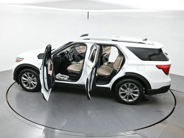 Used 2023 Oxford White Ford Limited image 45