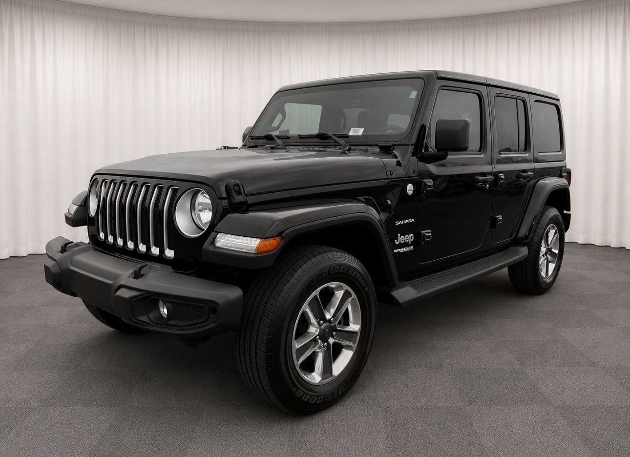 Used 2019 Black Clearcoat Jeep Sahara image 7