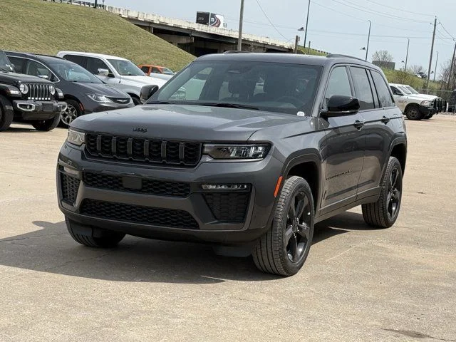 New 2026 Baltic Gray Metallic Clear-Coat Exterior Paint Jeep Limited image 12