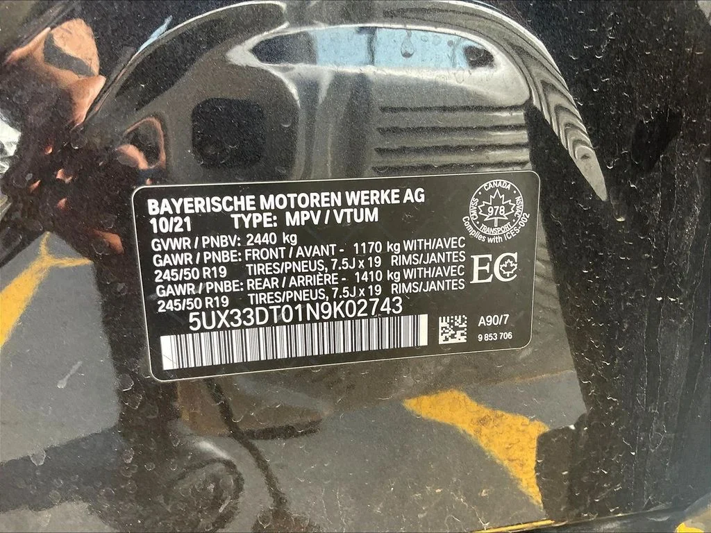 Used 2022  BMW xDrive30i image 18