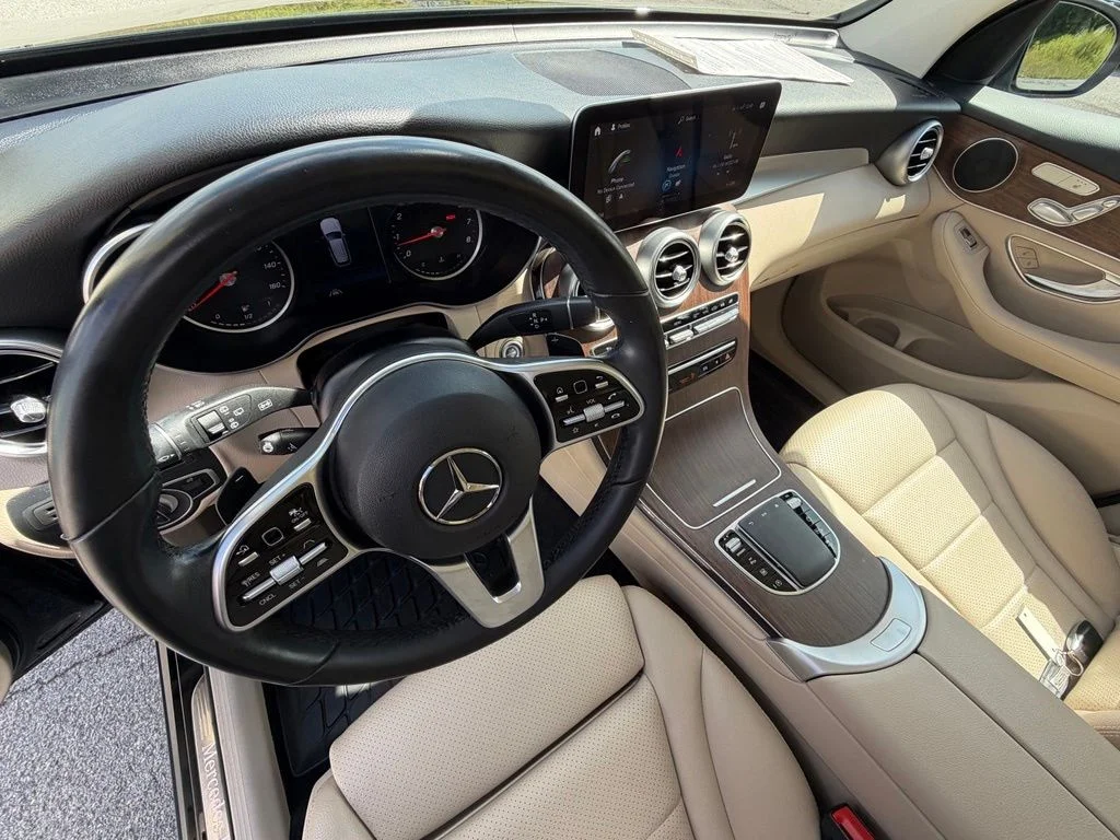 Used 2022 Black Mercedes-Benz GLC 300 image 18