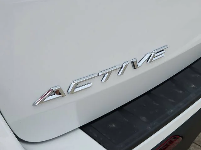 New 2026 Star White Metallic Tri-Coat Ford Active image 11