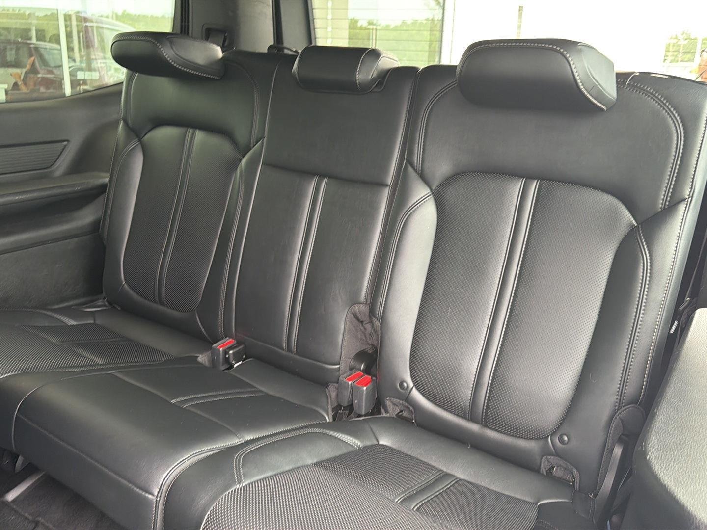 Used 2022 Velvet Red Pearlcoat Jeep Series II image 13