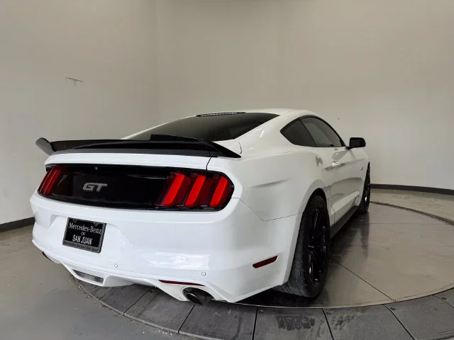 Used 2016 Oxford White Ford GT image 31
