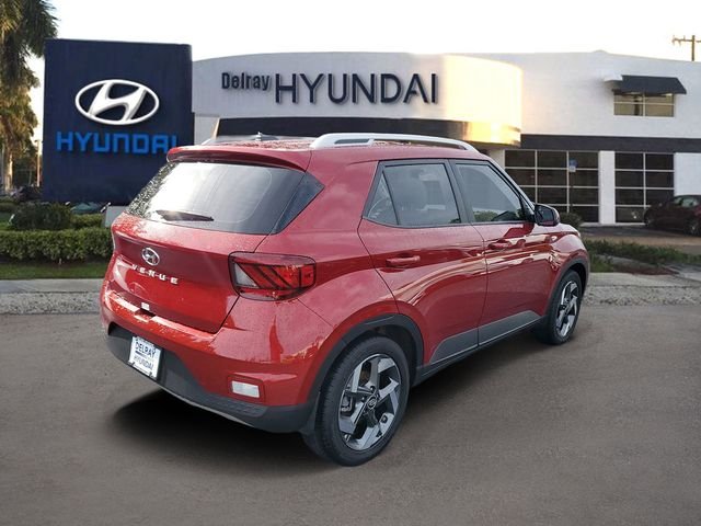 2025 Hyundai Venue Limited - Photo 6