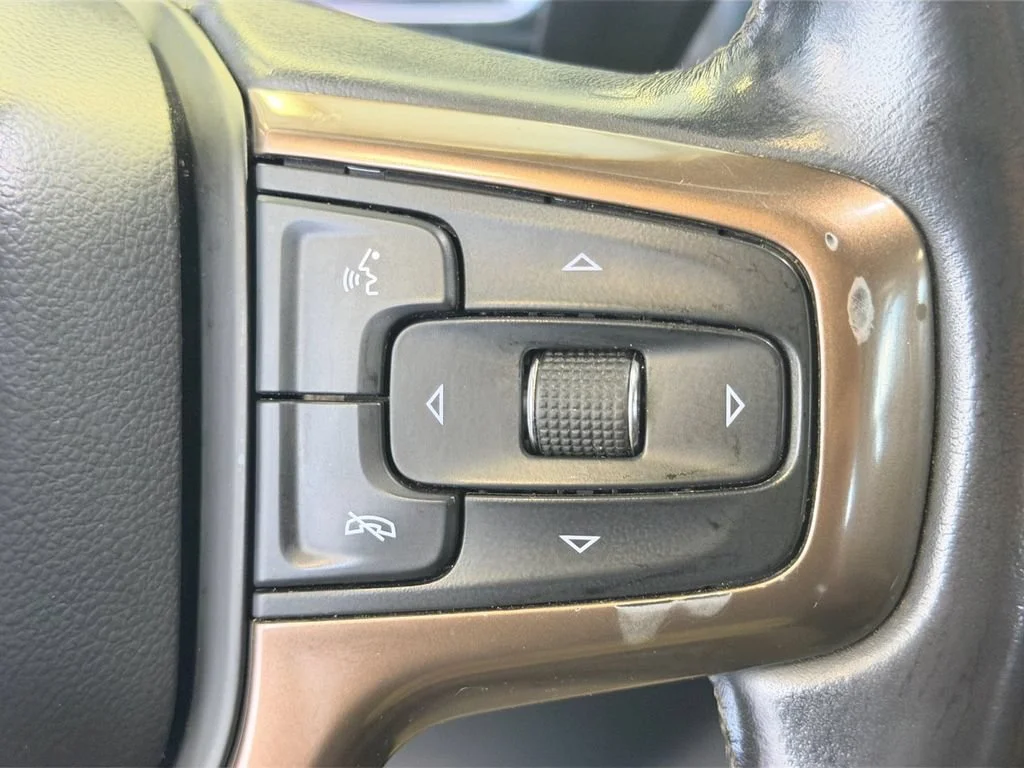 Used 2021 IRIDESCENT PEARL TRICOAT Chevrolet High Country image 35