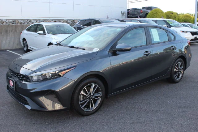 Used 2024 Gray Kia LXS image 2