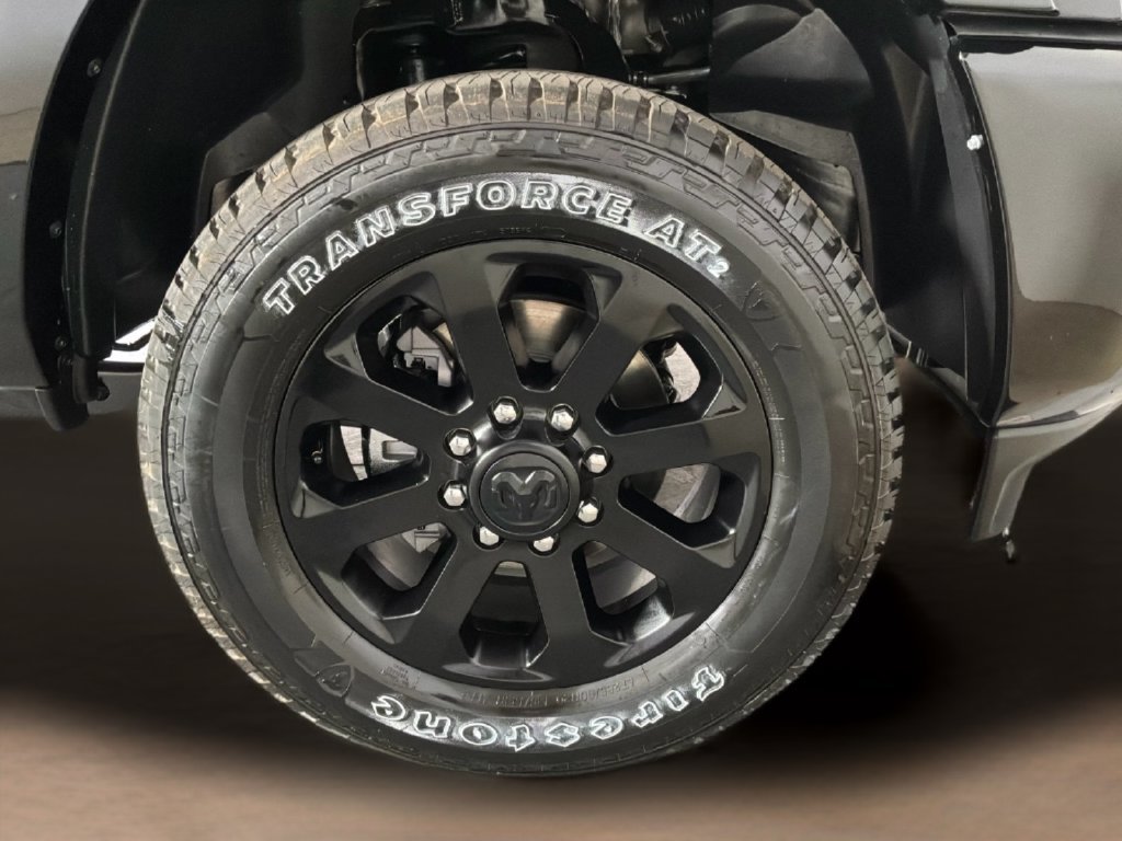 New 2027 Diamond Black Crystal Pearl-Coat Exterior Paint RAM Laramie image 12