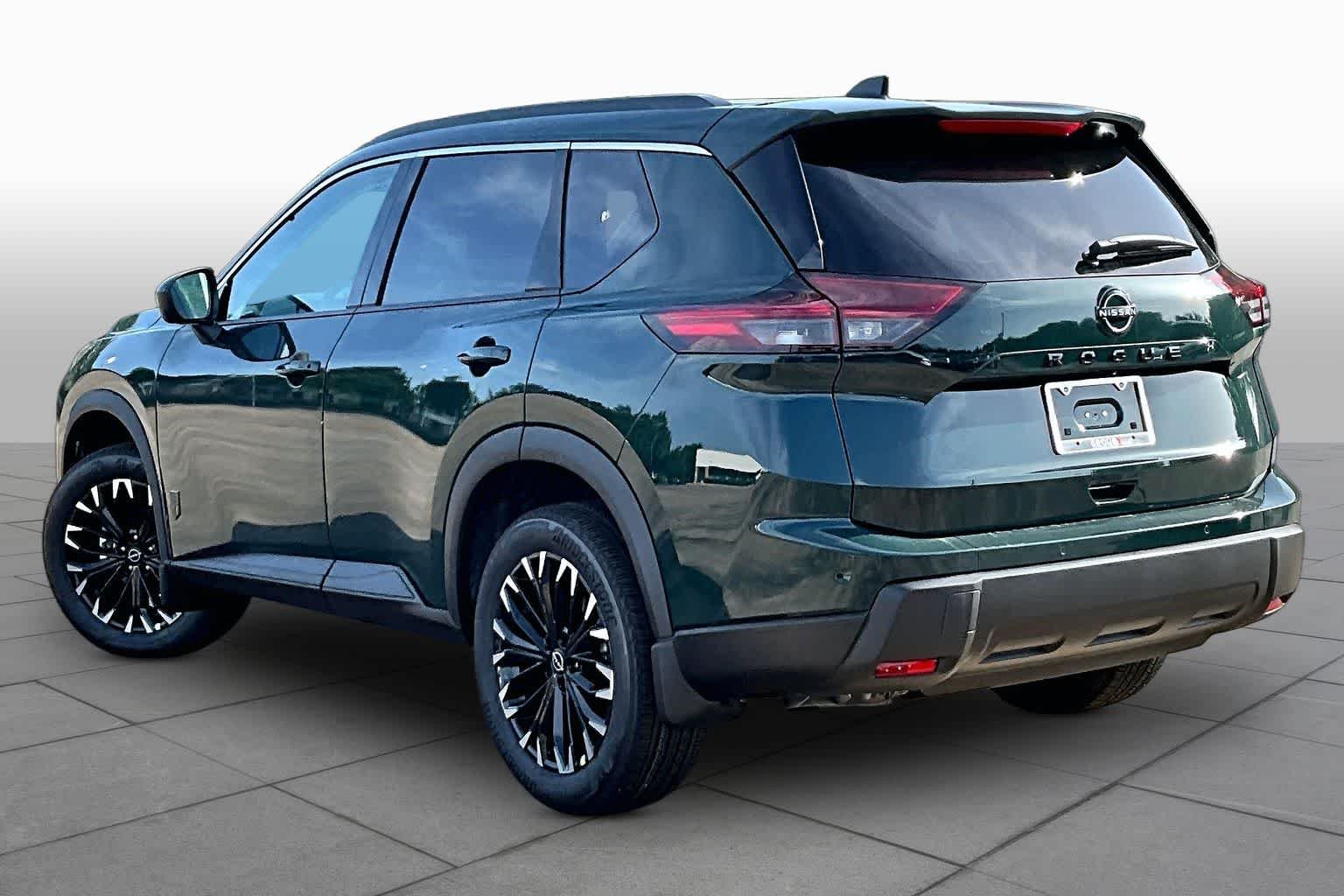 New 2026 Obsidian Green Pearl Nissan Dark Armor image 7