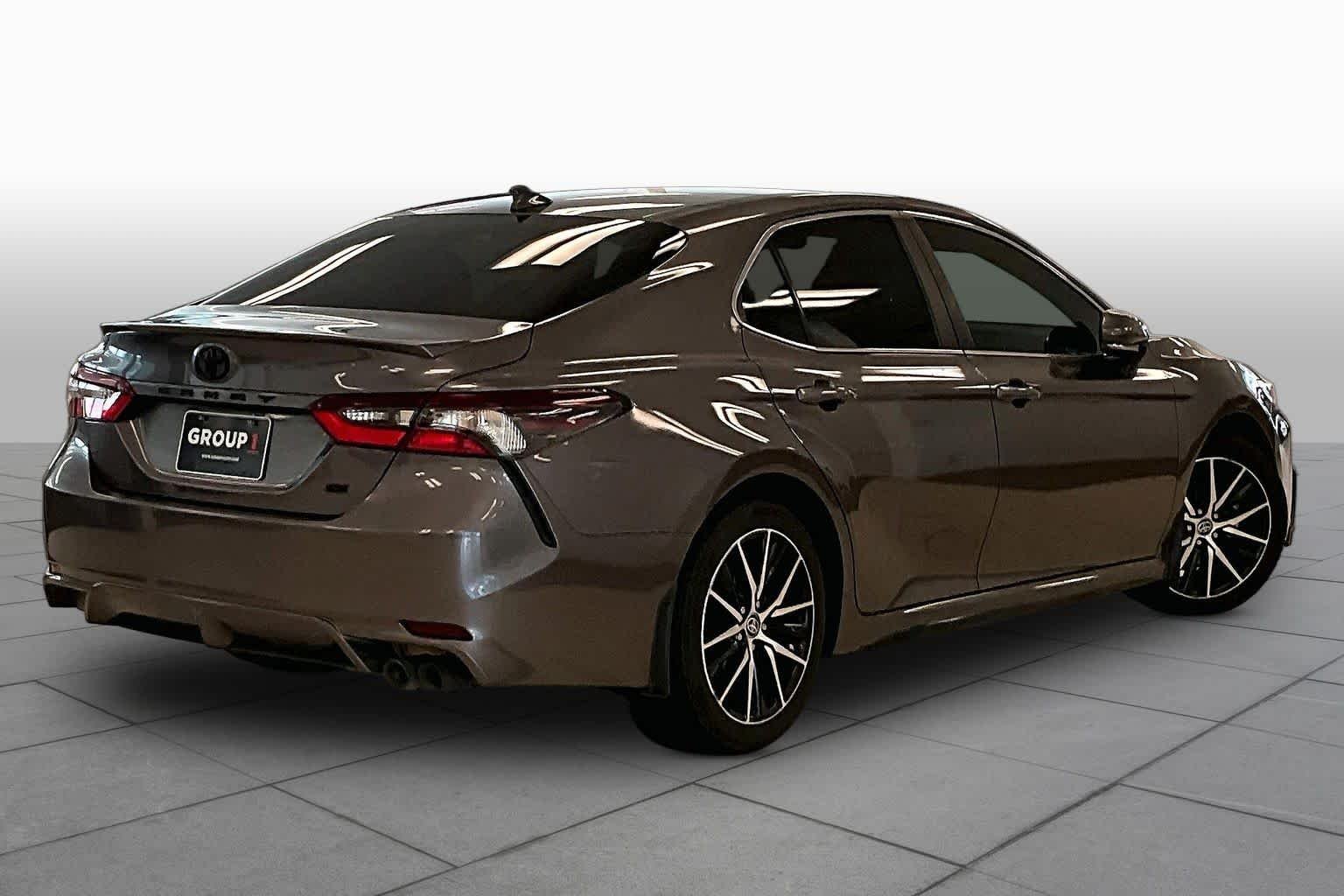 Used 2023 Predawn Gray Mica Toyota SE image 11