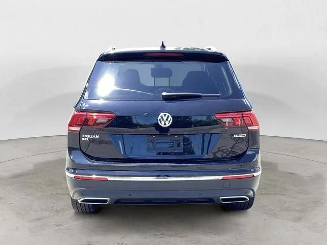 Used 2020 Deep Black Volkswagen 2.0T SEL image 4