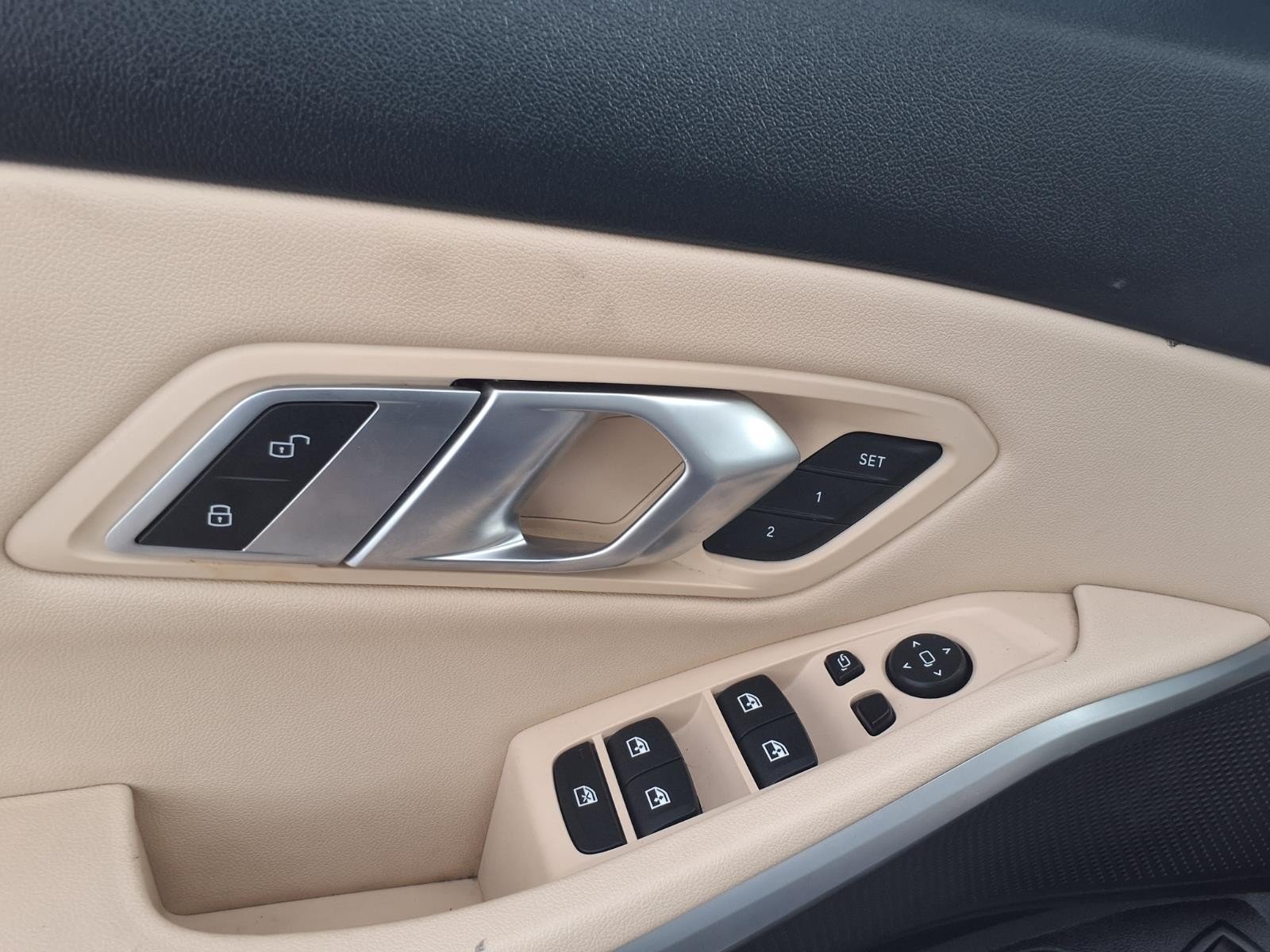 2020 BMW 3 Series photo 17 of 25
