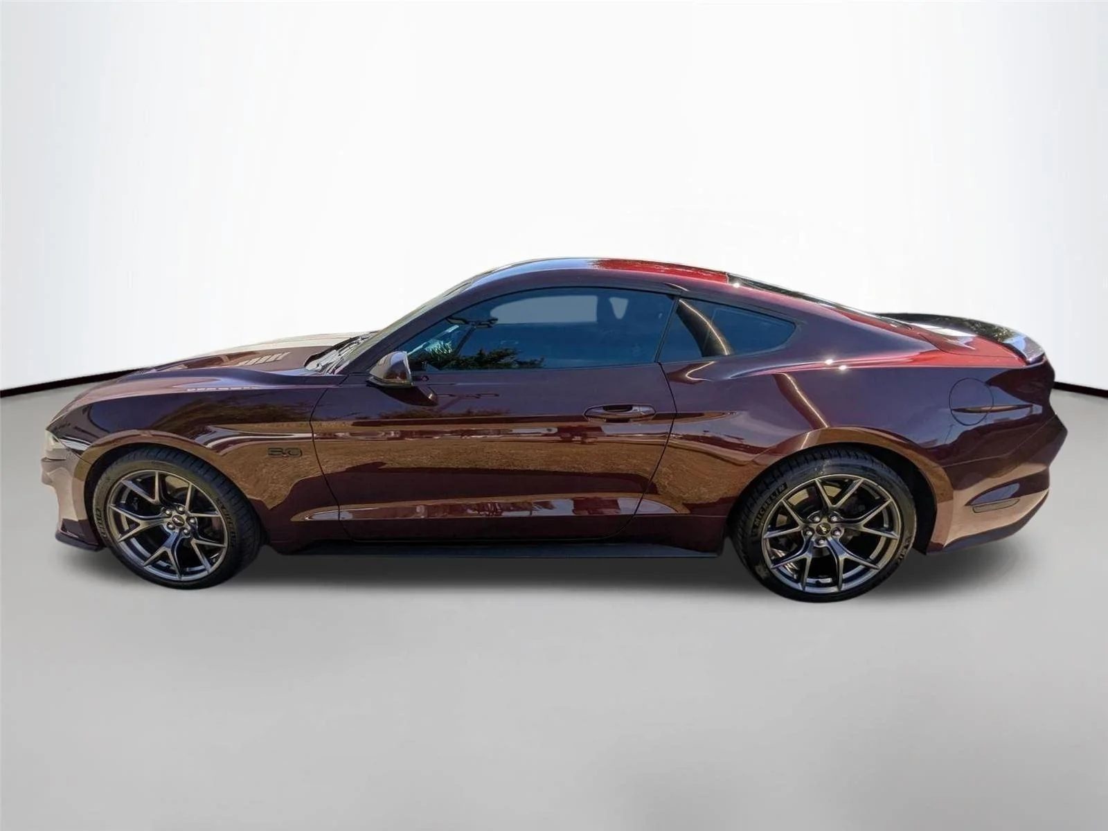 Used 2018 Royal Crimson Metallic Tinted Clearcoat Ford GT Premium image 9