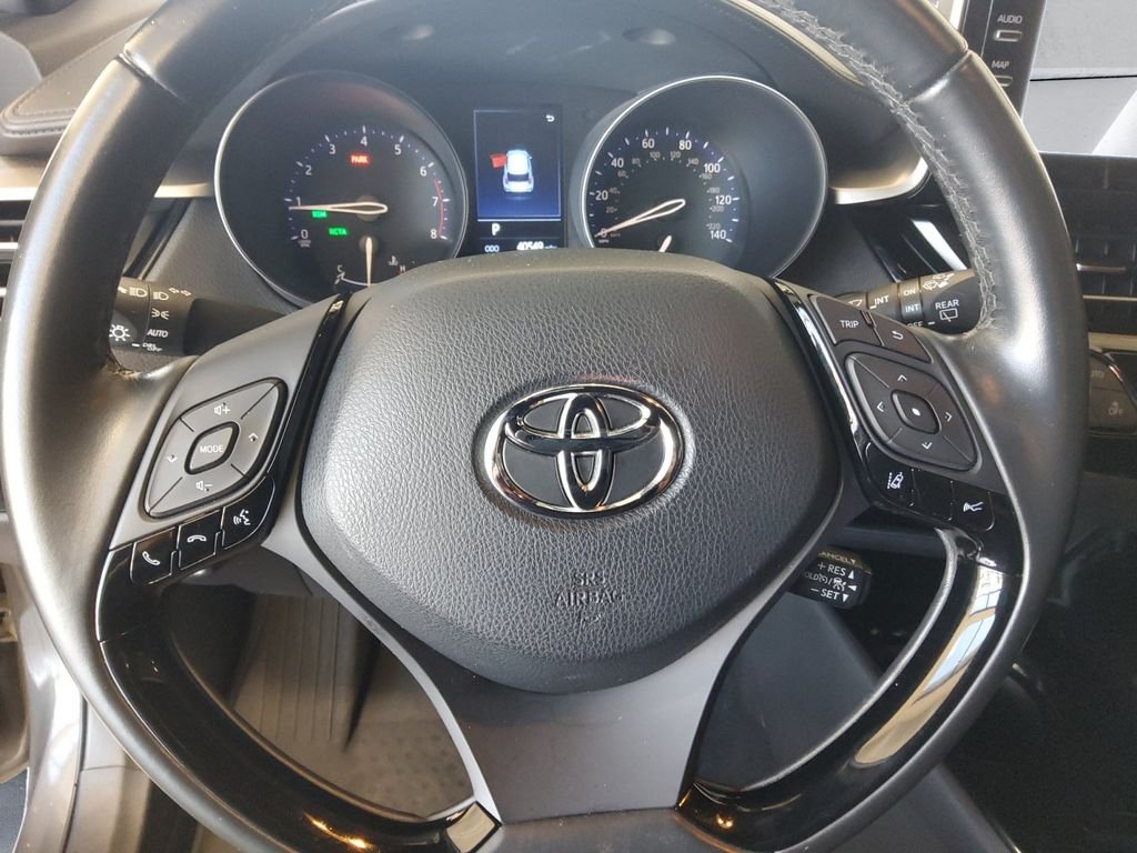 Used 2019 Gray Toyota XLE image 9