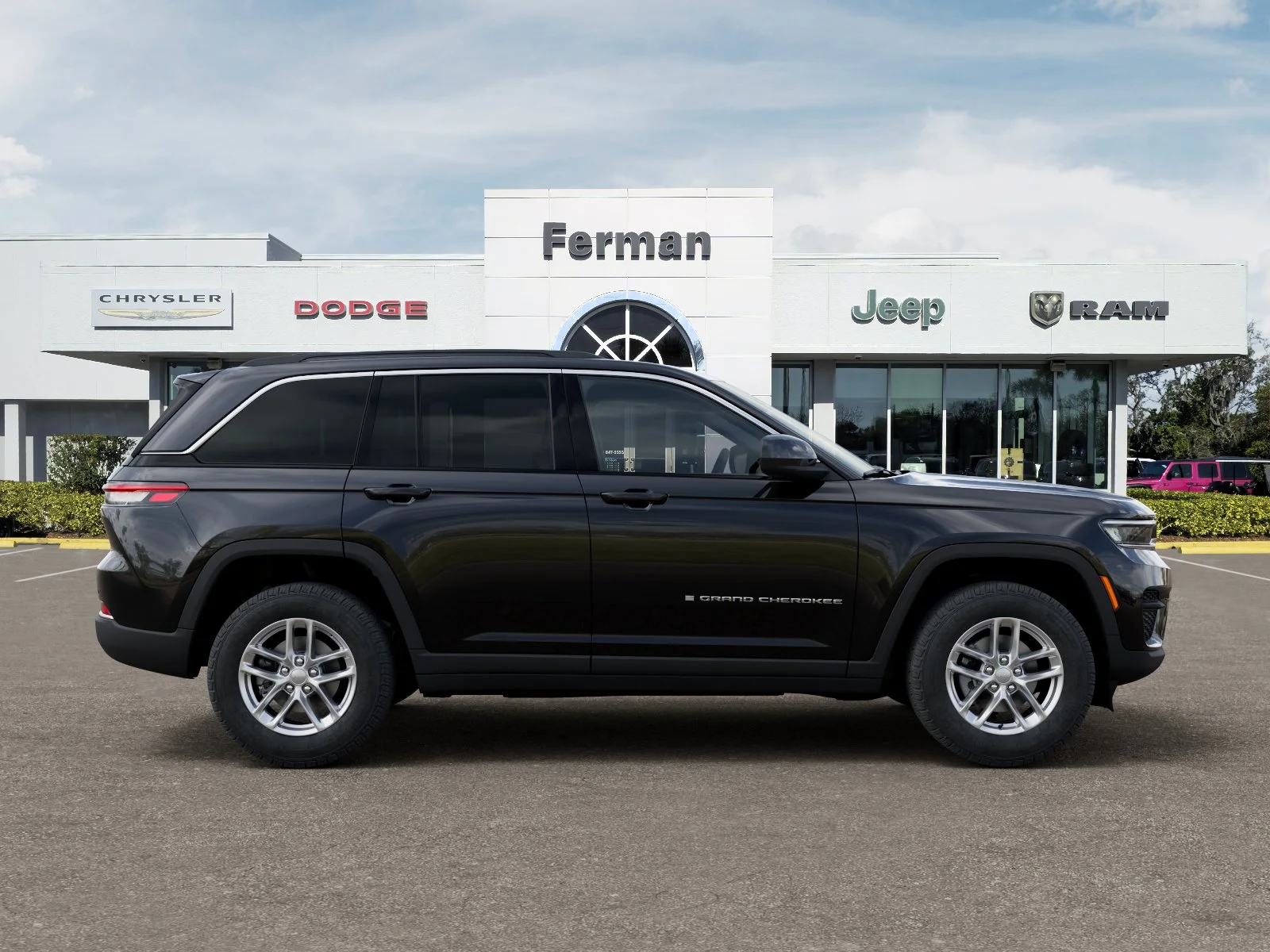 New 2026 Diamond Black Crystal Pearl-Coat Exterior Paint Jeep Laredo X image 21