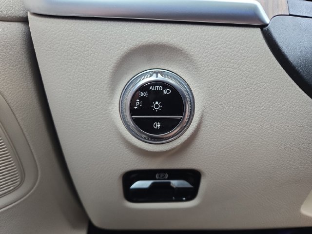 Certified Used 2023 White Mercedes-Benz C 300 image 19