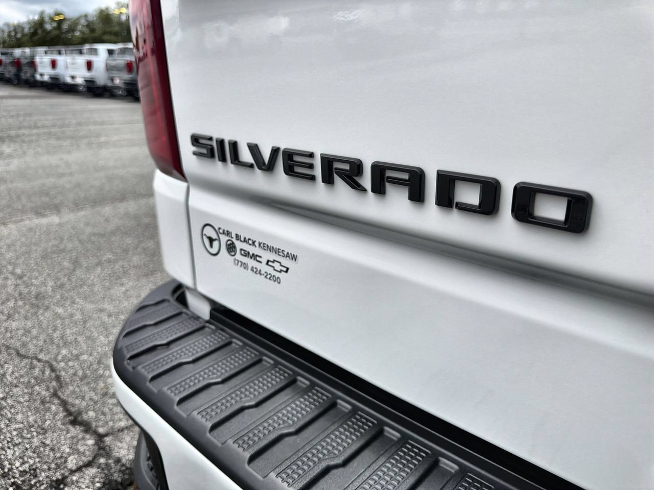 Used 2023 Summit White Chevrolet RST image 27