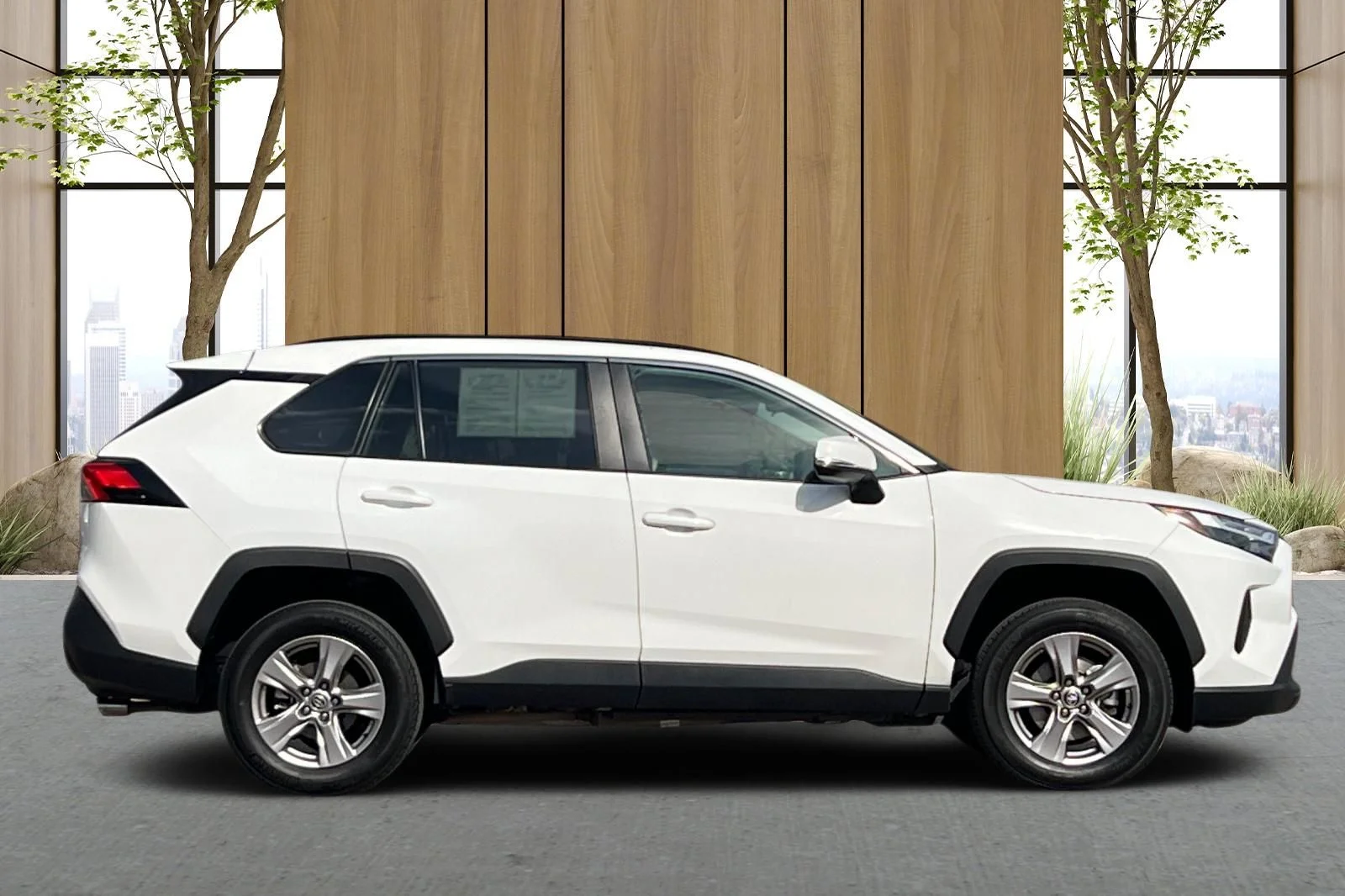 Used 2025 White Toyota XLE image 3